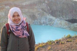 25 weeks and still smiling :)